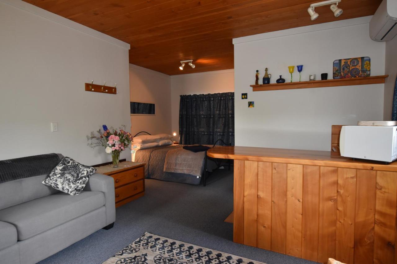 Bed and Breakfast Olivista Мастертон Экстерьер фото
