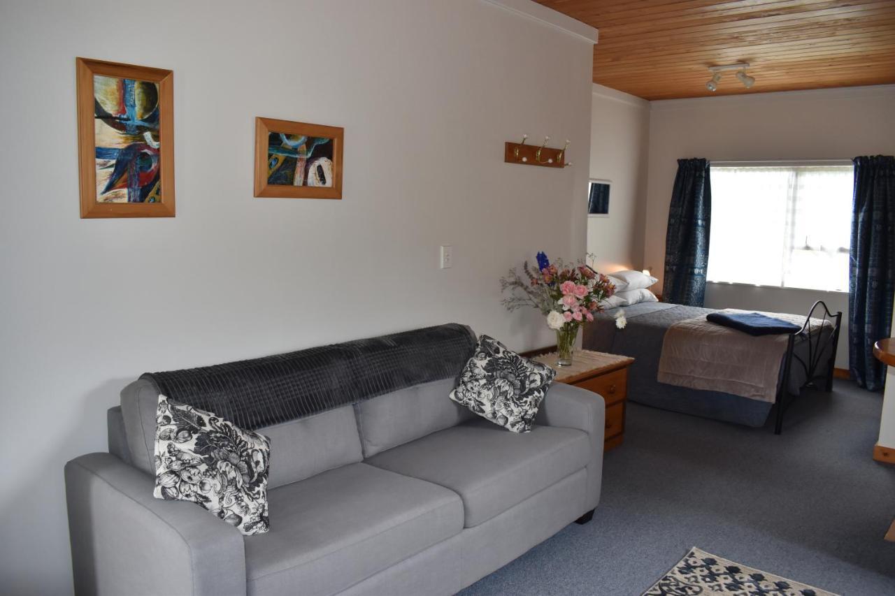 Bed and Breakfast Olivista Мастертон Экстерьер фото